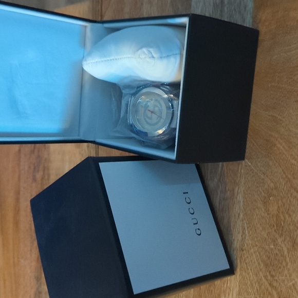 Mens Gucci Sync XXL Unisex Watch YA137101 - Picture 9 of 9